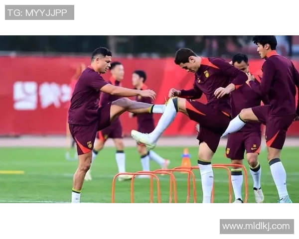 国足与乌兹别克精彩对决视频回顾赛场瞬间尽在眼前 国足与乌兹别克精彩对决视频回顾赛场瞬间尽在眼前