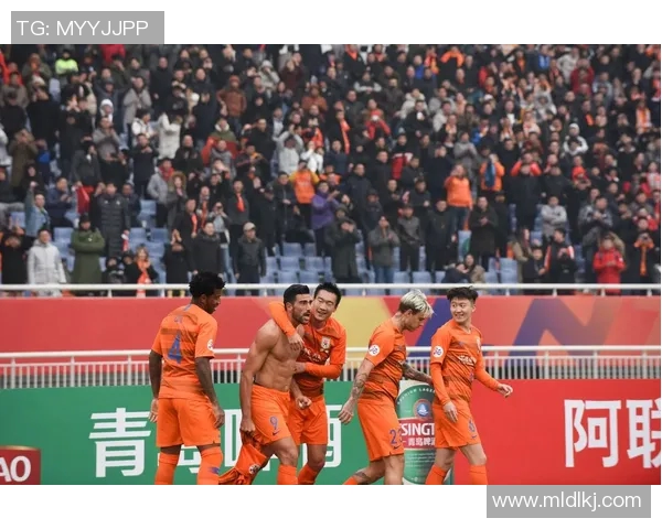 平阳足球队与河内足球俱乐部激战正酣期待精彩对决与精彩进球 平阳足球队与河内足球俱乐部激战正酣期待精彩对决与精彩进球